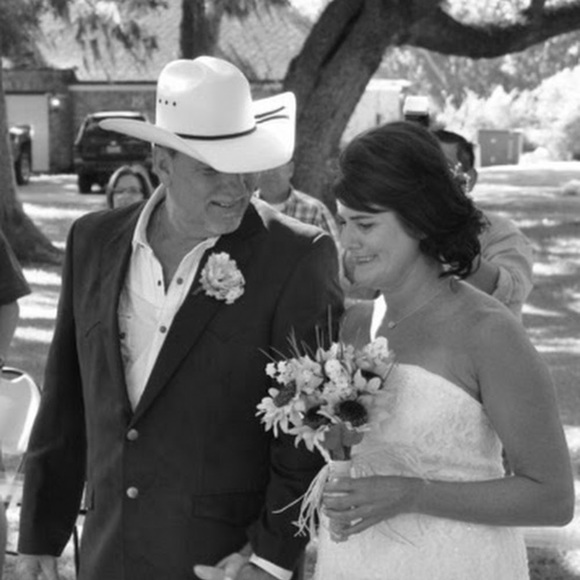 Meet your Posher, Heather - Picture 1 of 1